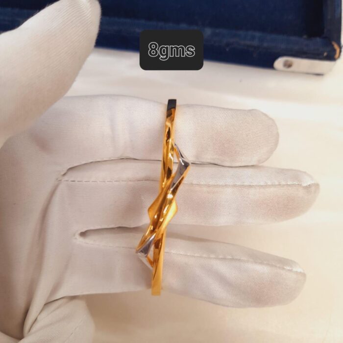 DM Jewellers 35 - Image 1