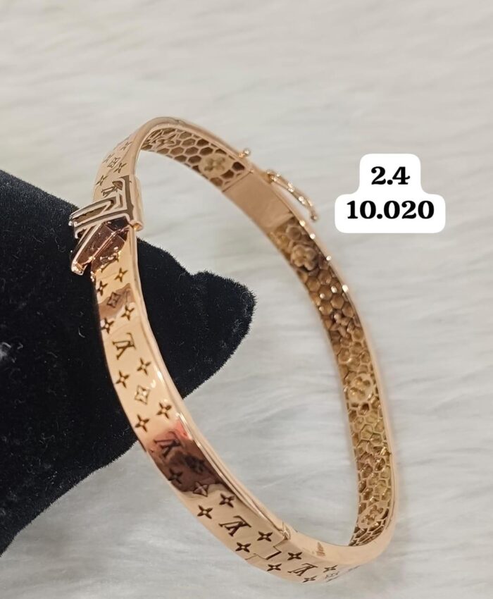 DM Jewellers 43 - Image 1
